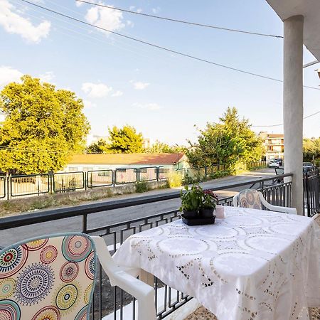 Kalamata'S Sunny Retreat Near The Historic Center Exterior foto