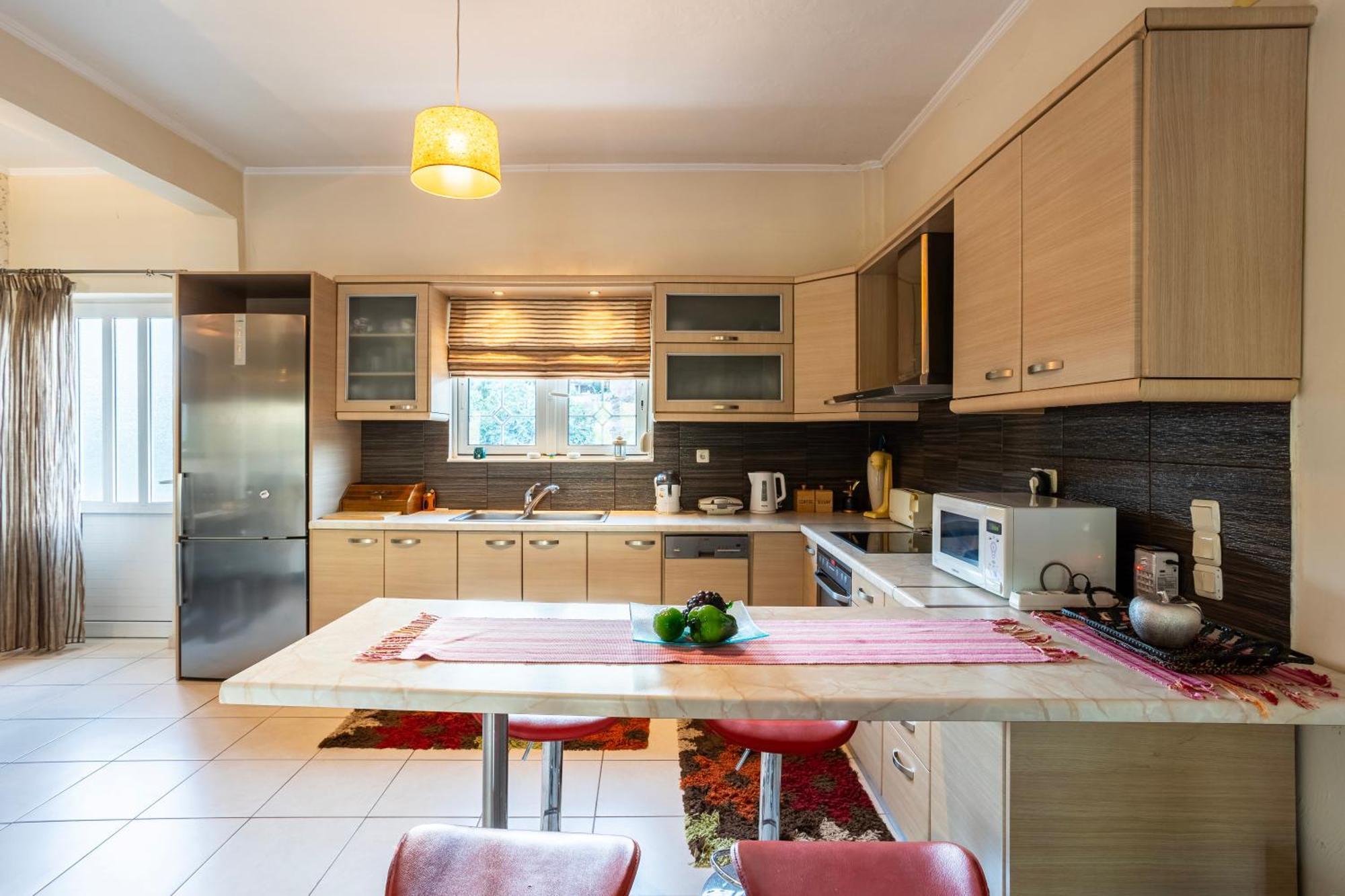 Kalamata'S Sunny Retreat Near The Historic Center Exterior foto
